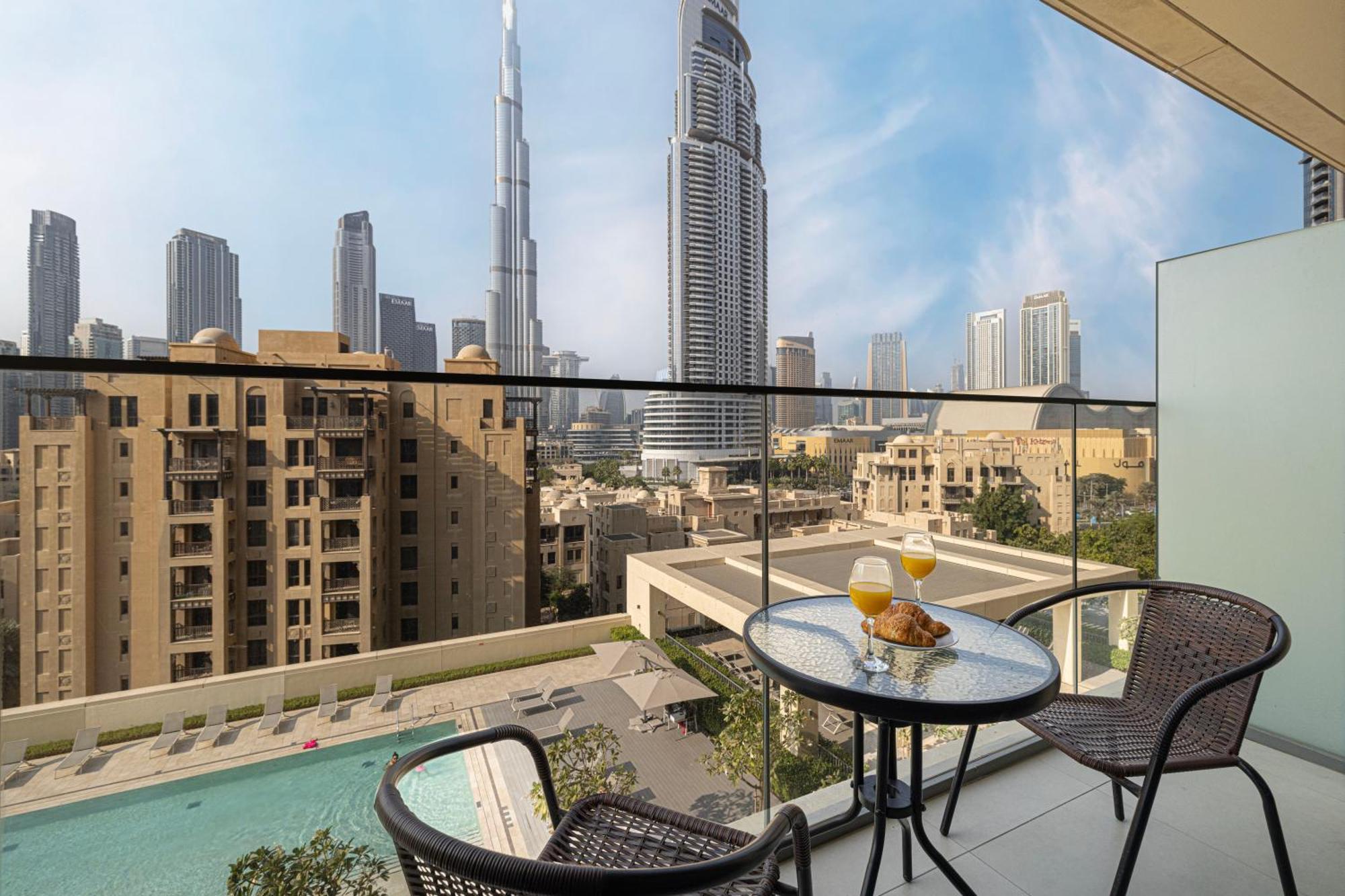 Apartment Full Burj Khalifa View! Brand New 2 Bedrooms! 5min Walk From Mall! Dubai