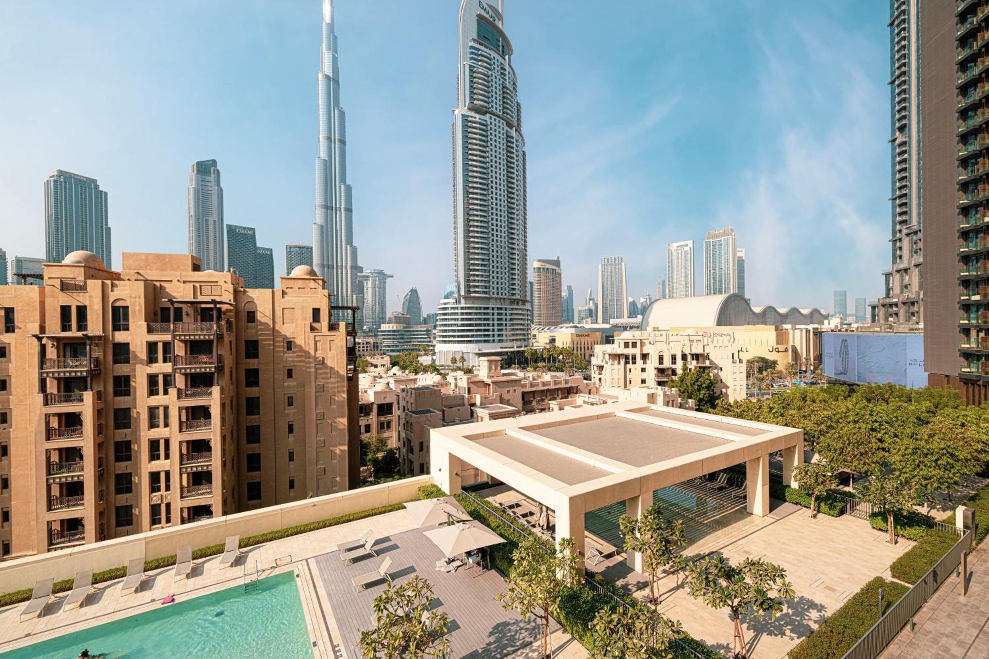 Full Burj Khalifa View! Brand New 2 Bedrooms! 5min Walk From Mall! * Dubai