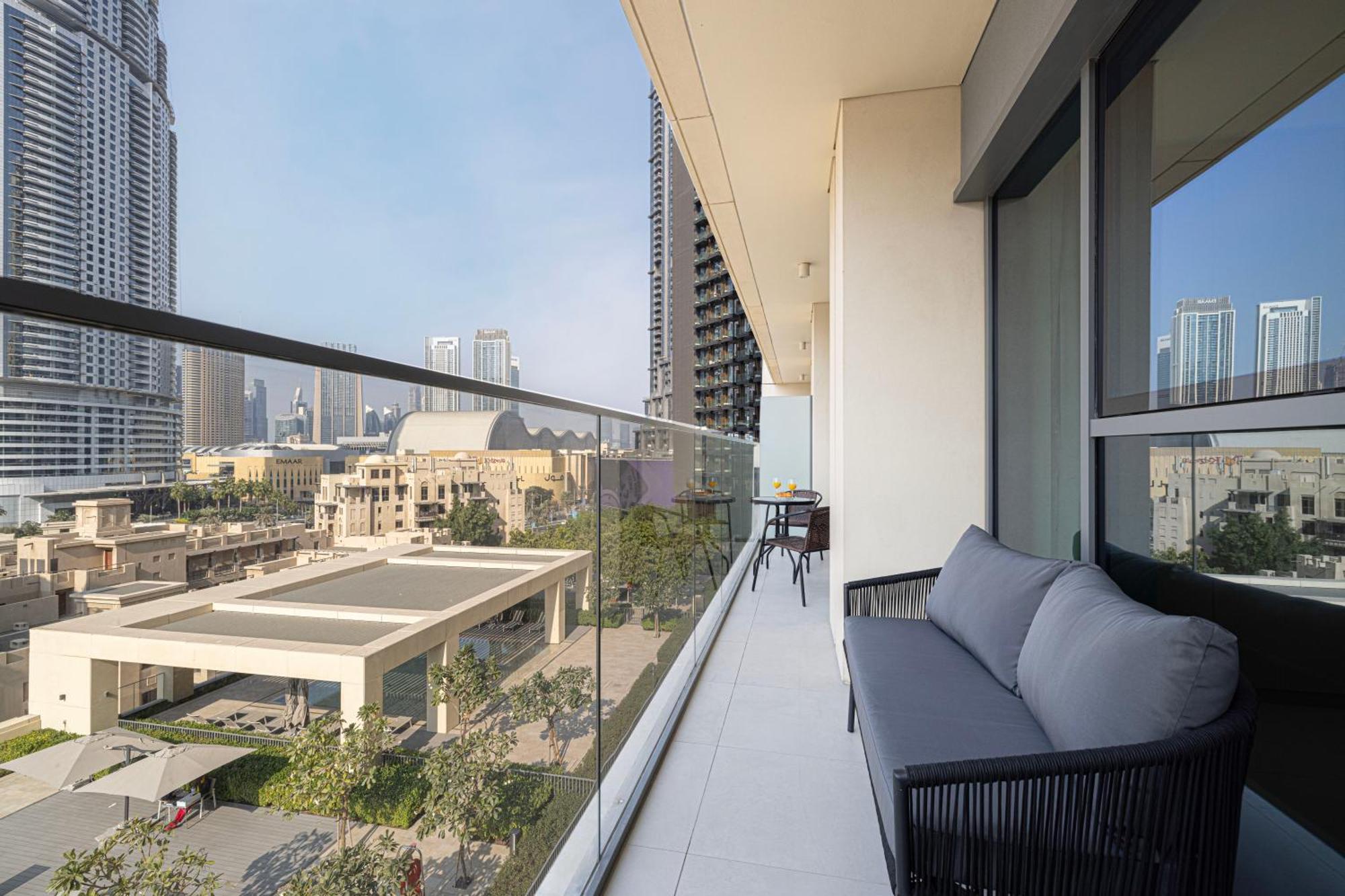 Full Burj Khalifa View! Brand New 2 Bedrooms! 5min Walk From Mall!