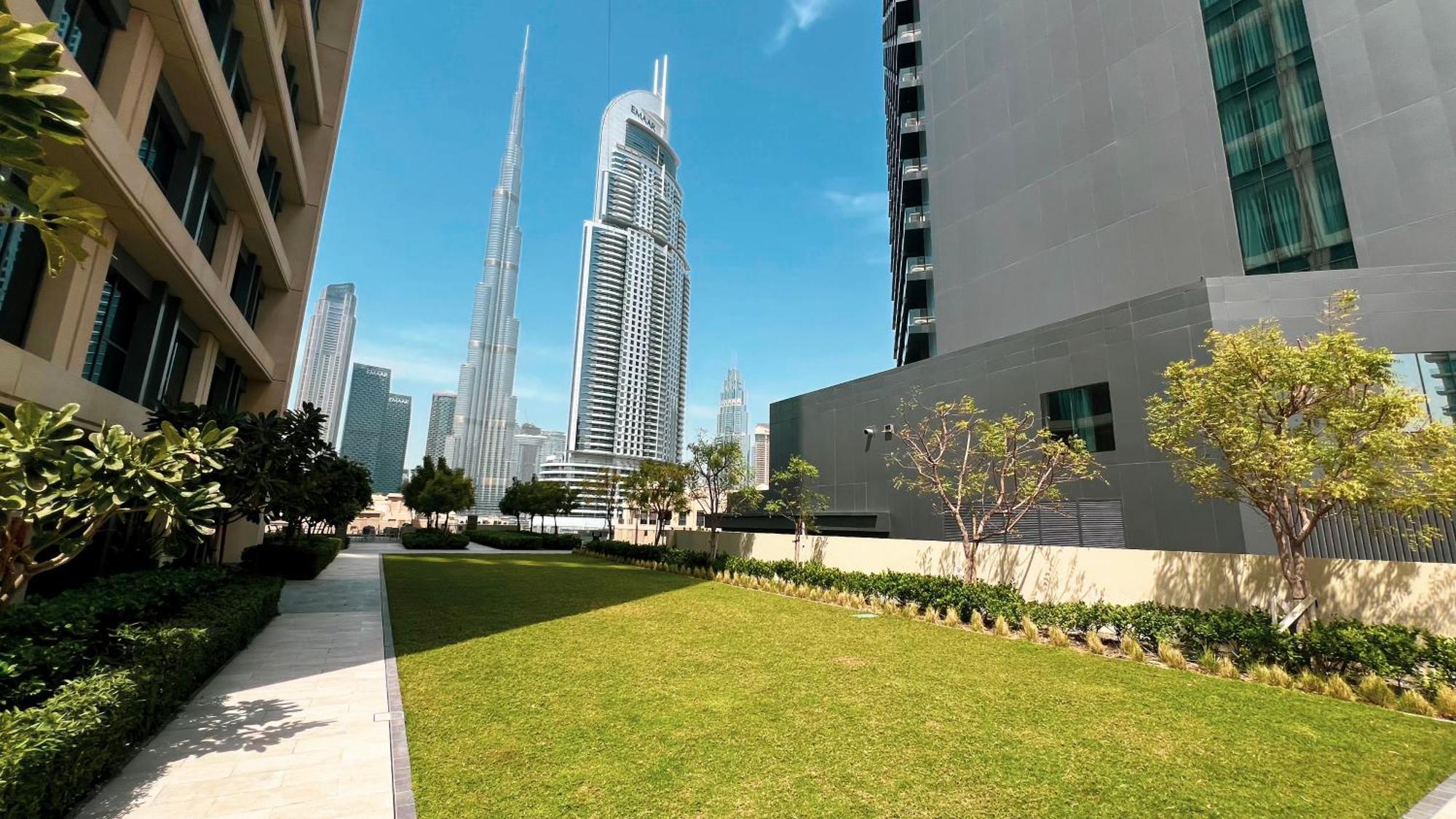 Full Burj Khalifa View! Brand New 2 Bedrooms! 5min Walk From Mall!