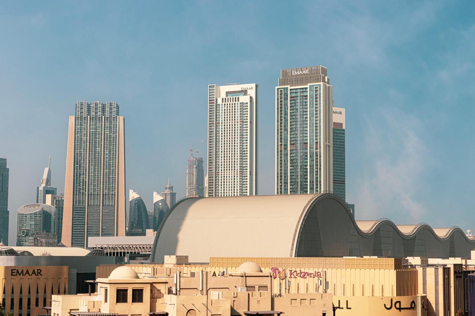 Full Burj Khalifa View! Brand New 2 Bedrooms! 5min Walk From Mall! *