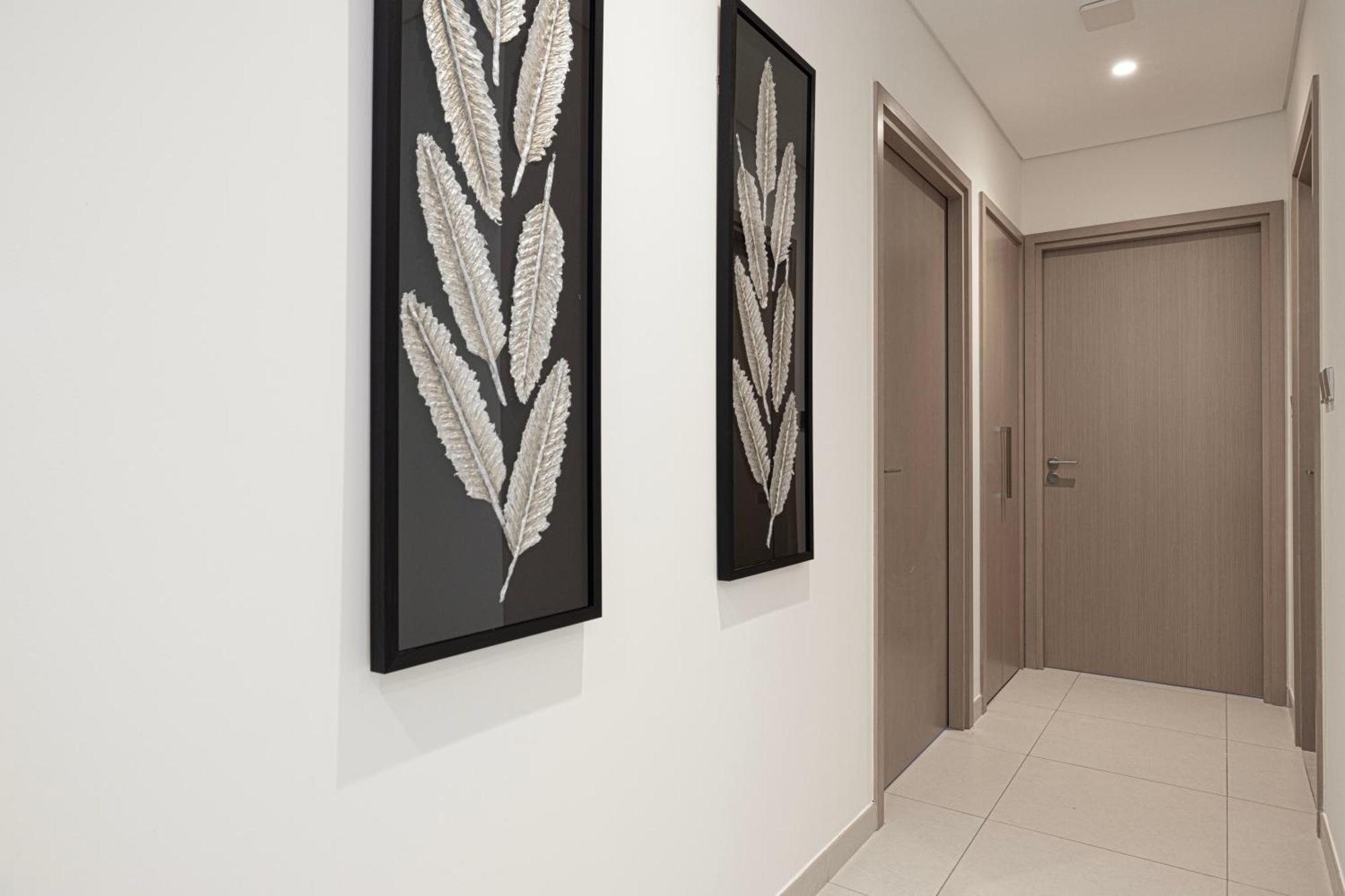 Full Burj Khalifa View! Brand New 2 Bedrooms! 5min Walk From Mall! Apartment *