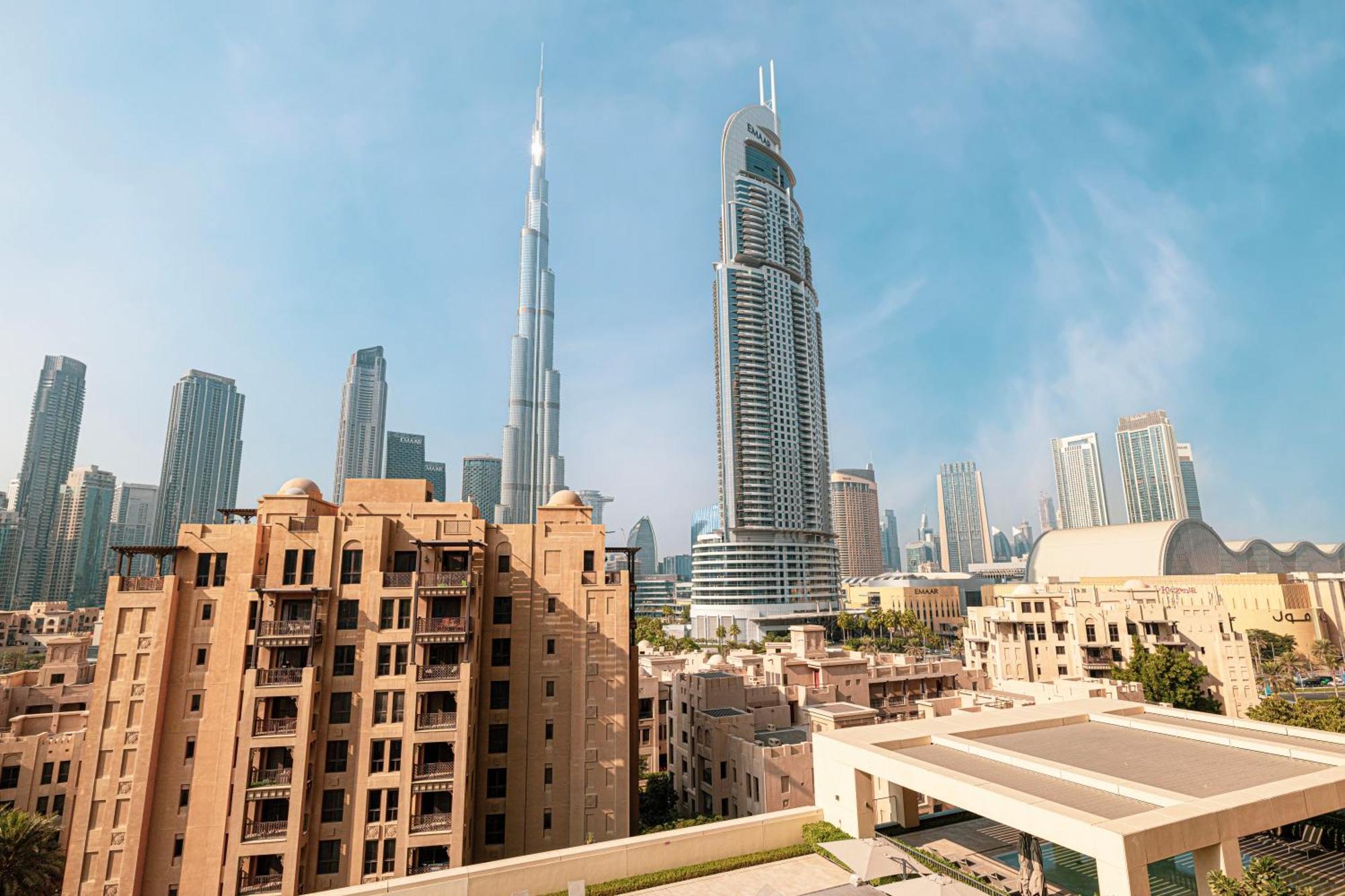 Full Burj Khalifa View! Brand New 2 Bedrooms! 5min Walk From Mall! Apartment *