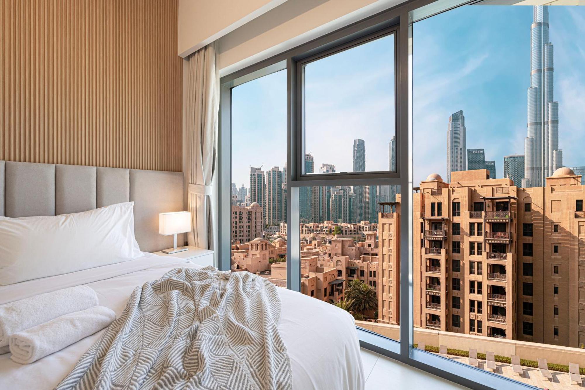 Full Burj Khalifa View! Brand New 2 Bedrooms! 5min Walk From Mall!