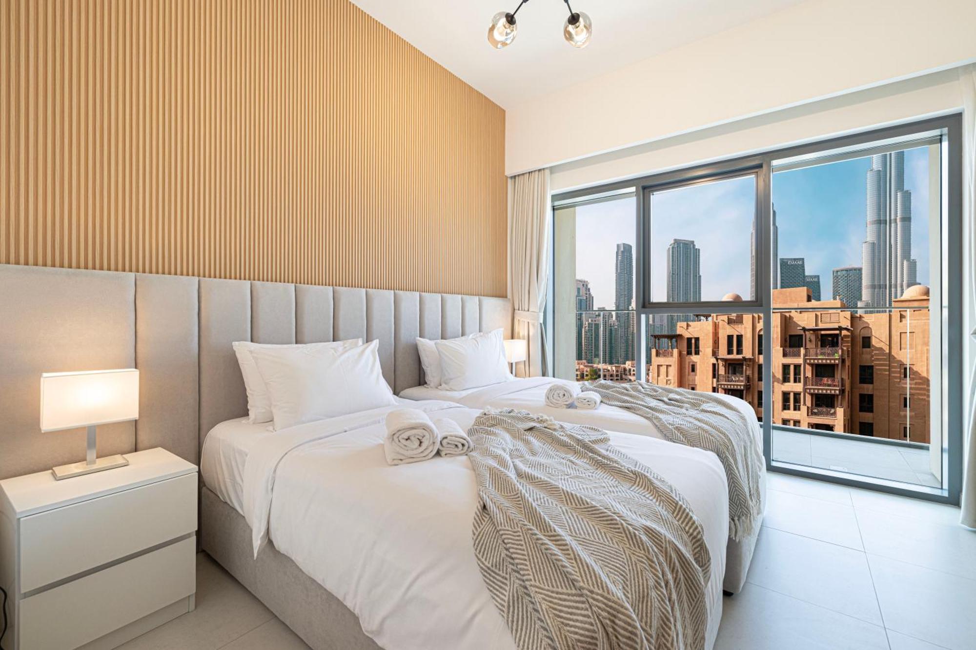 Apartment Full Burj Khalifa View! Brand New 2 Bedrooms! 5min Walk From Mall!