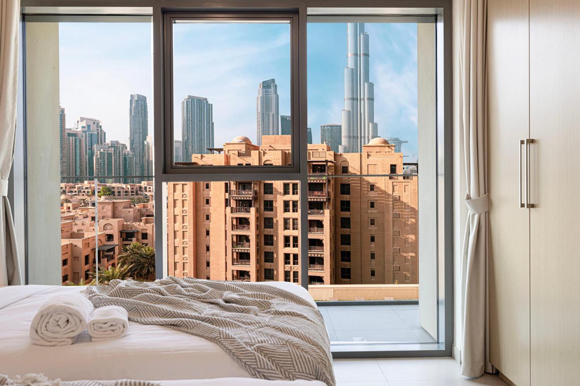 Full Burj Khalifa View! Brand New 2 Bedrooms! 5min Walk From Mall! Apartment Dubai