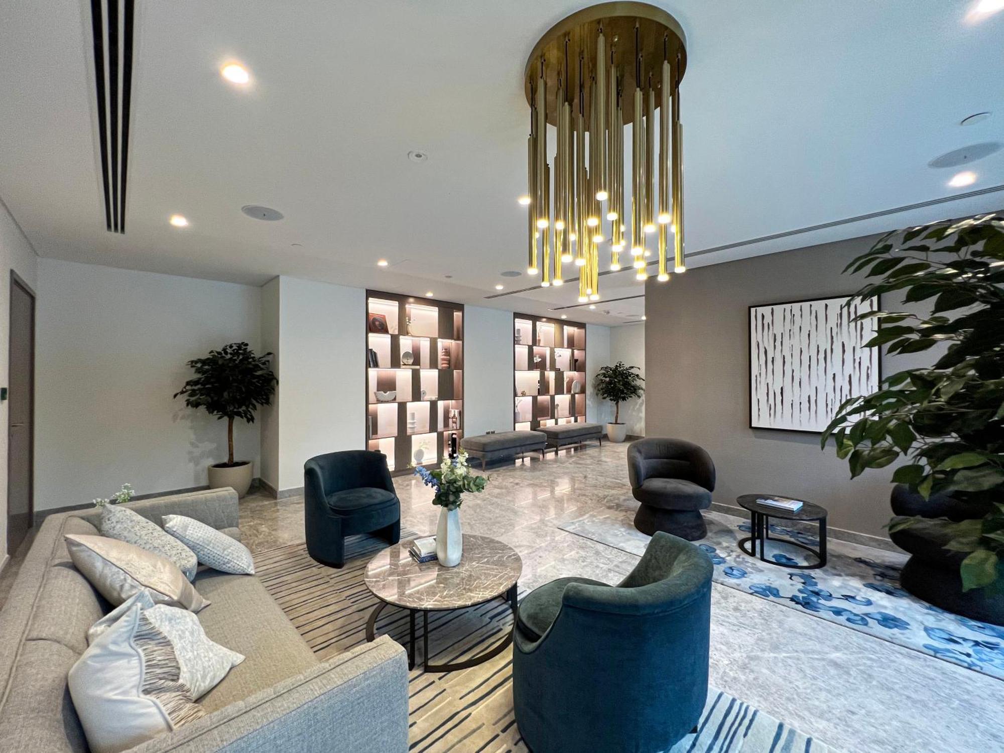 Full Burj Khalifa View! Brand New 2 Bedrooms! 5min Walk From Mall! *