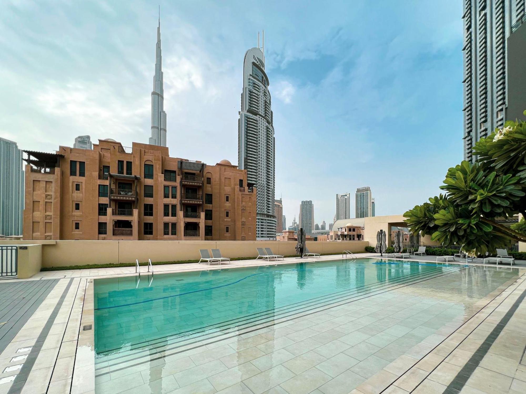 Full Burj Khalifa View! Brand New 2 Bedrooms! 5min Walk From Mall! Dubai